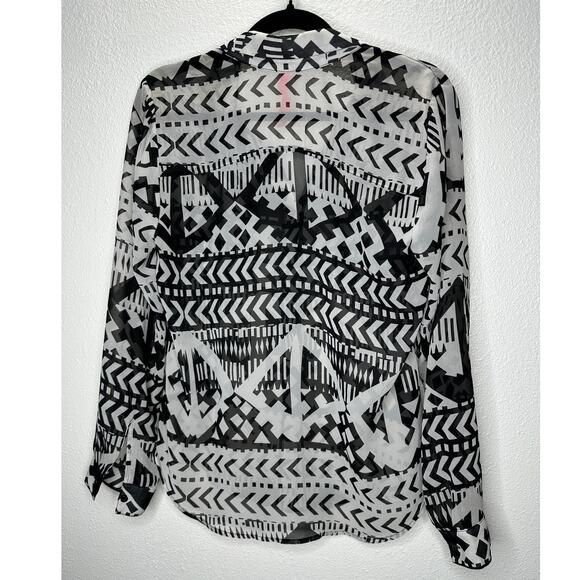Eight Sixy Black & Gray Aztec Print Sheer Button Long Sleeve Blouse S - Picture 10 of 10